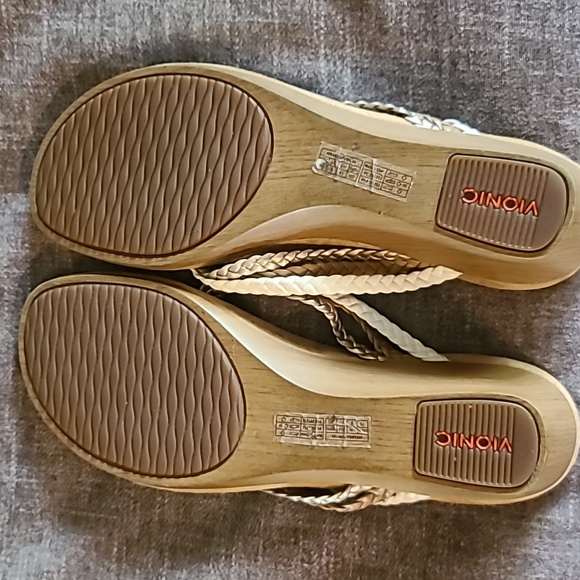 Vionic Ramba Sandals - Picture 4 of 4